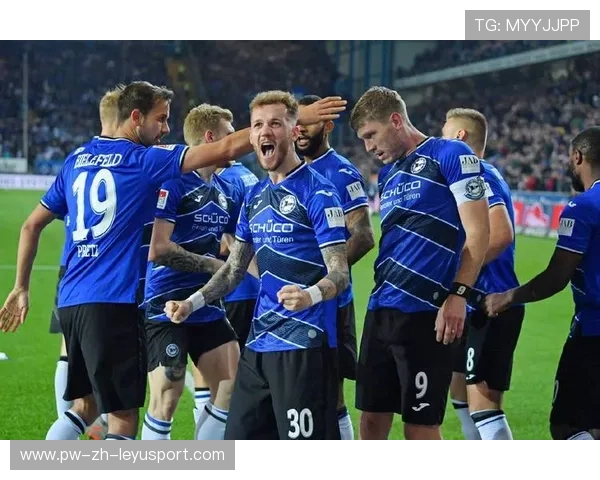 柏林赫塔强化防守:区域封锁训练助力球队逆境突围