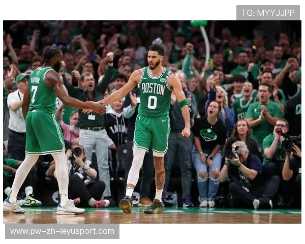 塔图姆处理关键球,波士顿凯尔特人信号明确