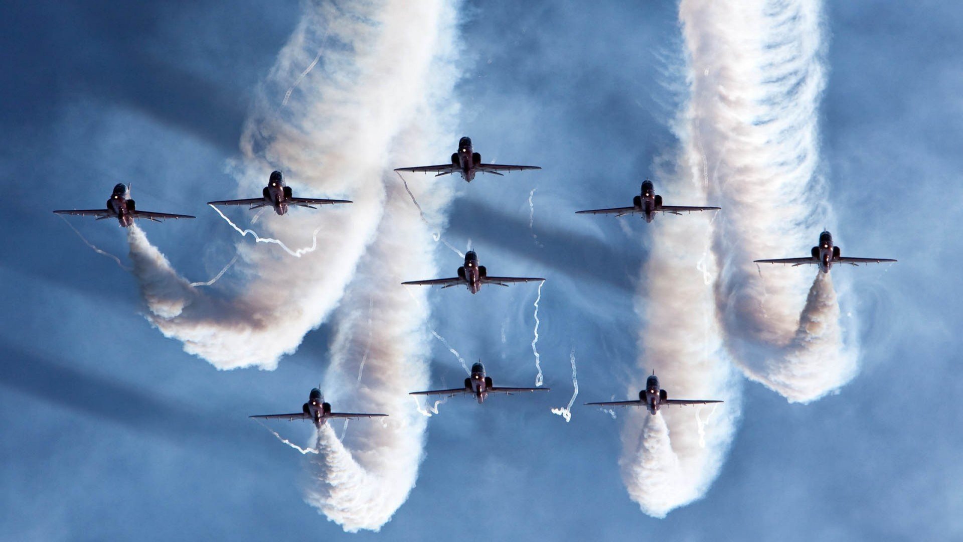 拜仁全场高压战术压制博卡中场，拜仁防线